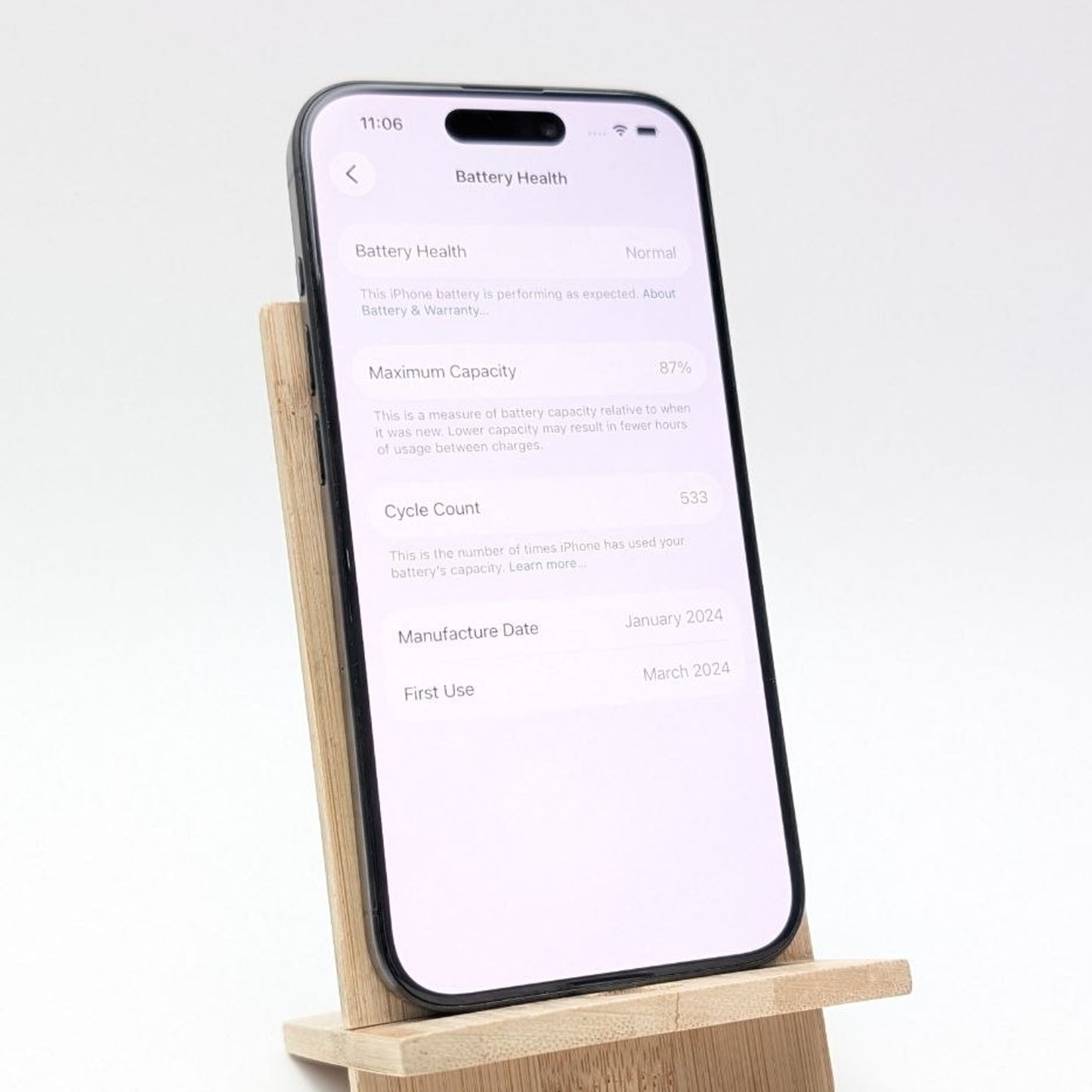 Apple iPhone 15 Pro 128 GB Czarny | Outlet, Bateria 87%