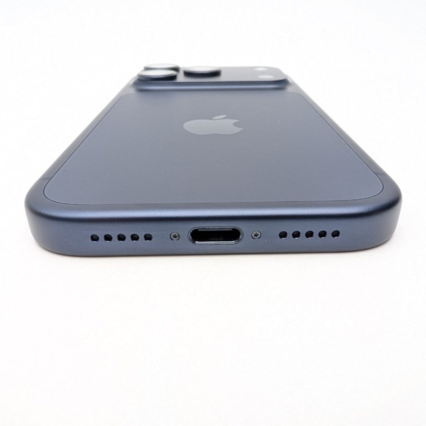 Apple iPhone 17 Pro 256 GB Głębinowy błękit | eSim | bateria 100% | Outlet, Bateria 100%