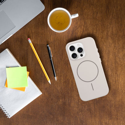 Etui na iPhone 17 AIR Glossy Mag Cover zgodny z MagSafe - białe