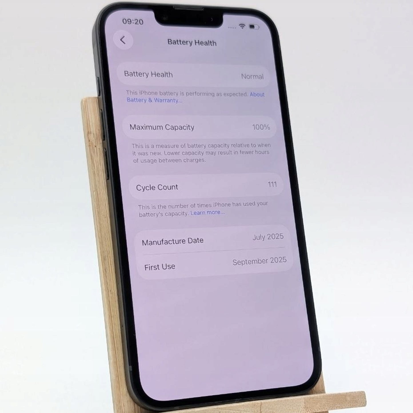 Apple iPhone 16e 128 GB czarny | bateria 100%| jak | Outlet, Bateria 100%