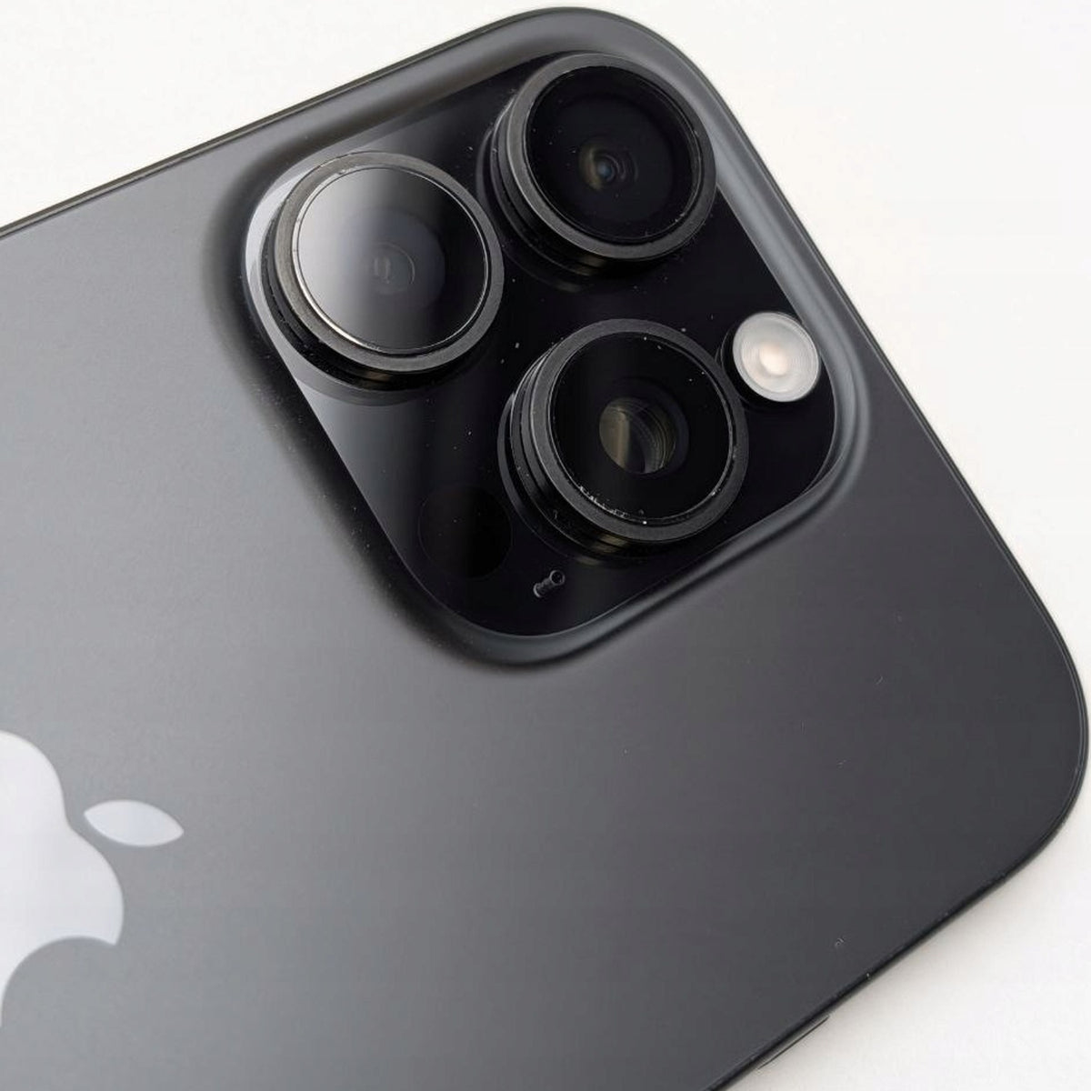 Apple iPhone 16 Pro 256 GB Tytan czarny | eSim | Outlet, Bateria 90%