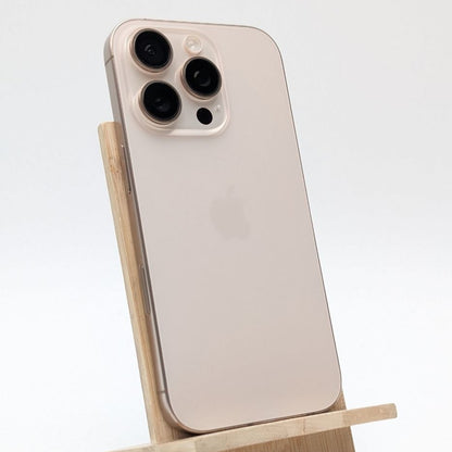 Apple iPhone 16 Pro 256 GB Tytan pustynny | eSim | Outlet, Bateria 90%
