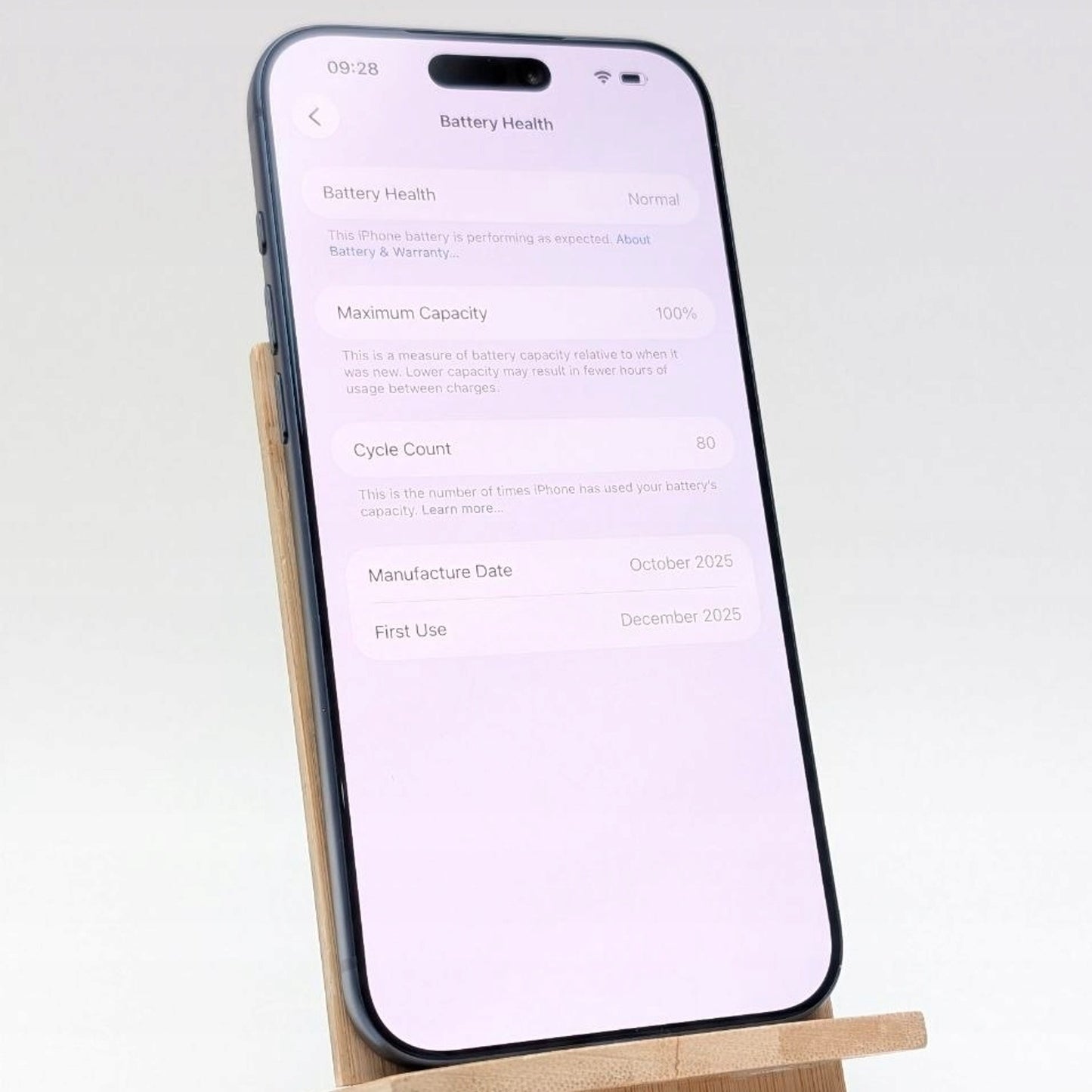 Apple iPhone 17 Pro Max 256 GB Głębinowy błękit | eSim | bateria 100% | Outlet, Bateria 100%