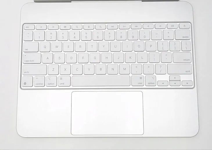 Klawiatura Apple do Apple iPada Pro 13'' M4/M5 biała USA| OUTLET
