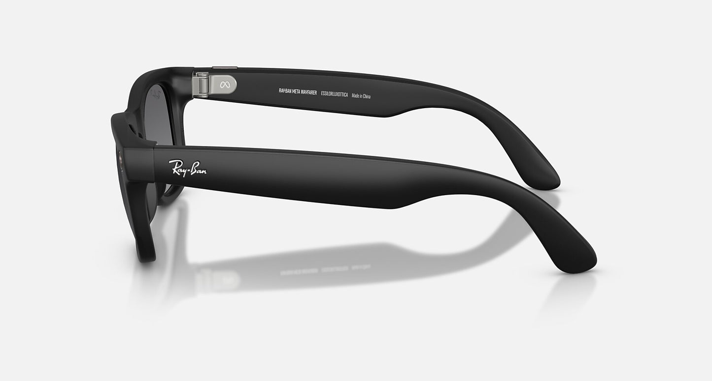 Ray-Ban Meta Wayfarer (Gen 2) — Matte Black / Polarized Gradient Graphite — RW4012